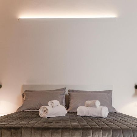 ブリンディジApulialux Marietta Luxury House - Centro Storicoアパートメント エクステリア 写真